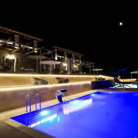 Villa Verde Villas *